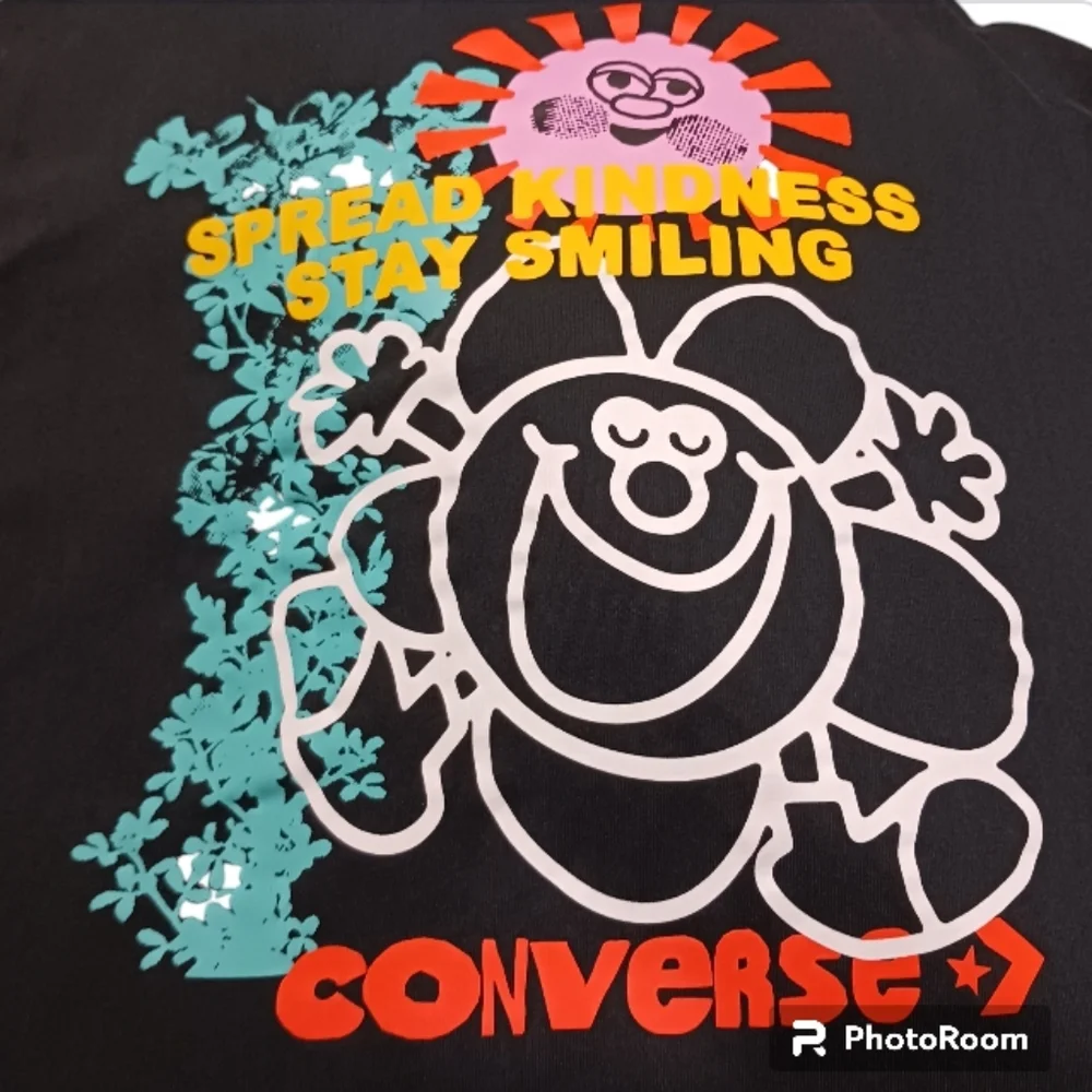 🙊LAST CHANCE Converse Spread Kindness Stay Smiling Graphic T-Shirt - Picture 6 of 11